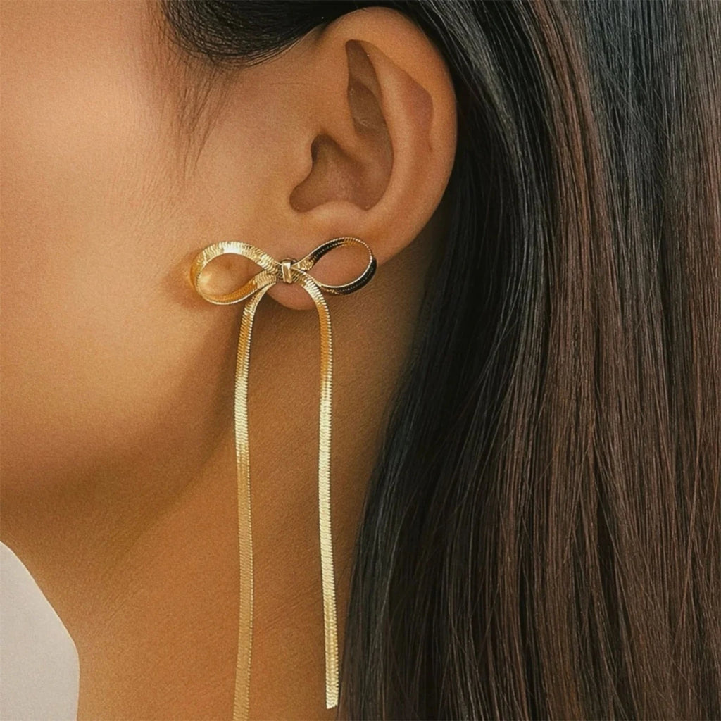 Stainless steel niche design, high-end sense, ins style earrings, simple and fashionable temperament earrings