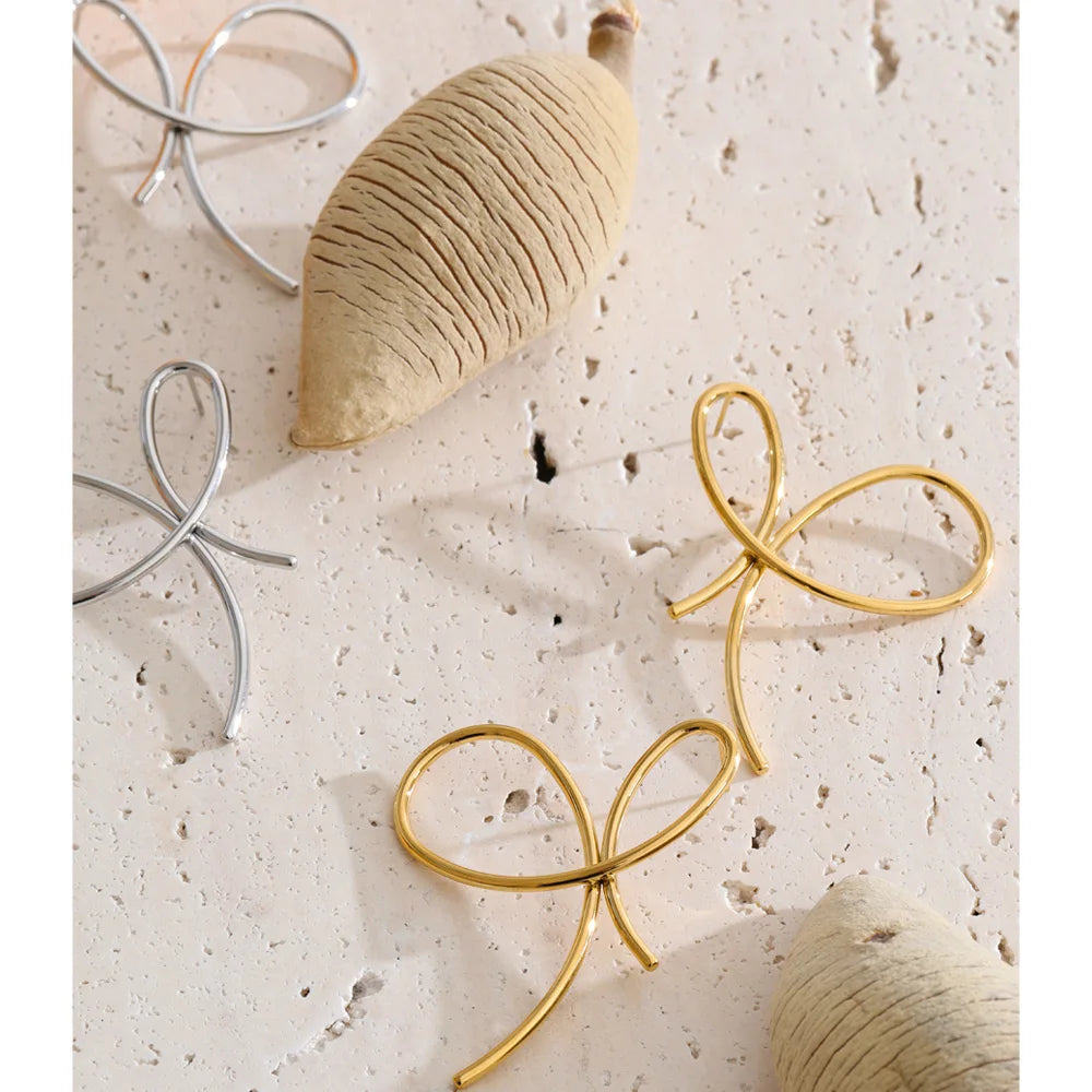 Bow Geometric Earrings — Gold-Plated Stainless Steel · PS1230