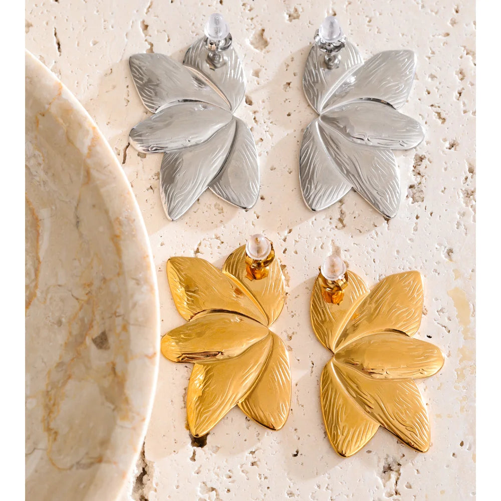 Flower Earrings — Gold-Plated Stainless Steel · PS1717
