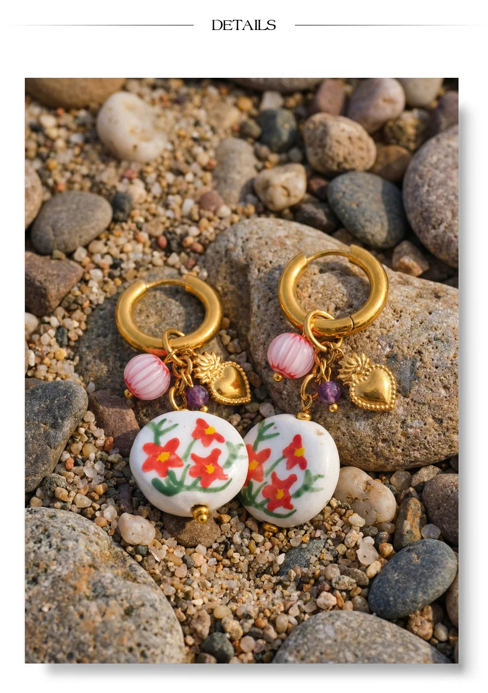 Flower geometric earrings in gold-plated stainless steel.