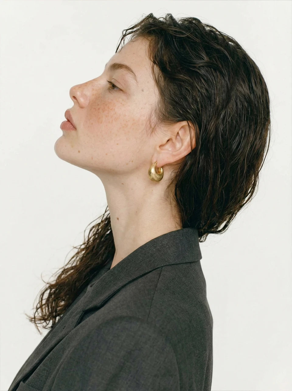 Geometric earrings in gold-plated stainless steel.