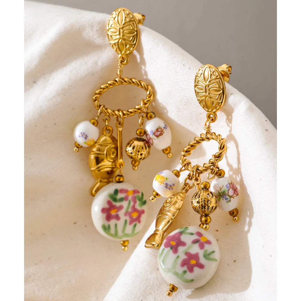 Flower Earrings — Gold-Plated Stainless Steel · PS1661