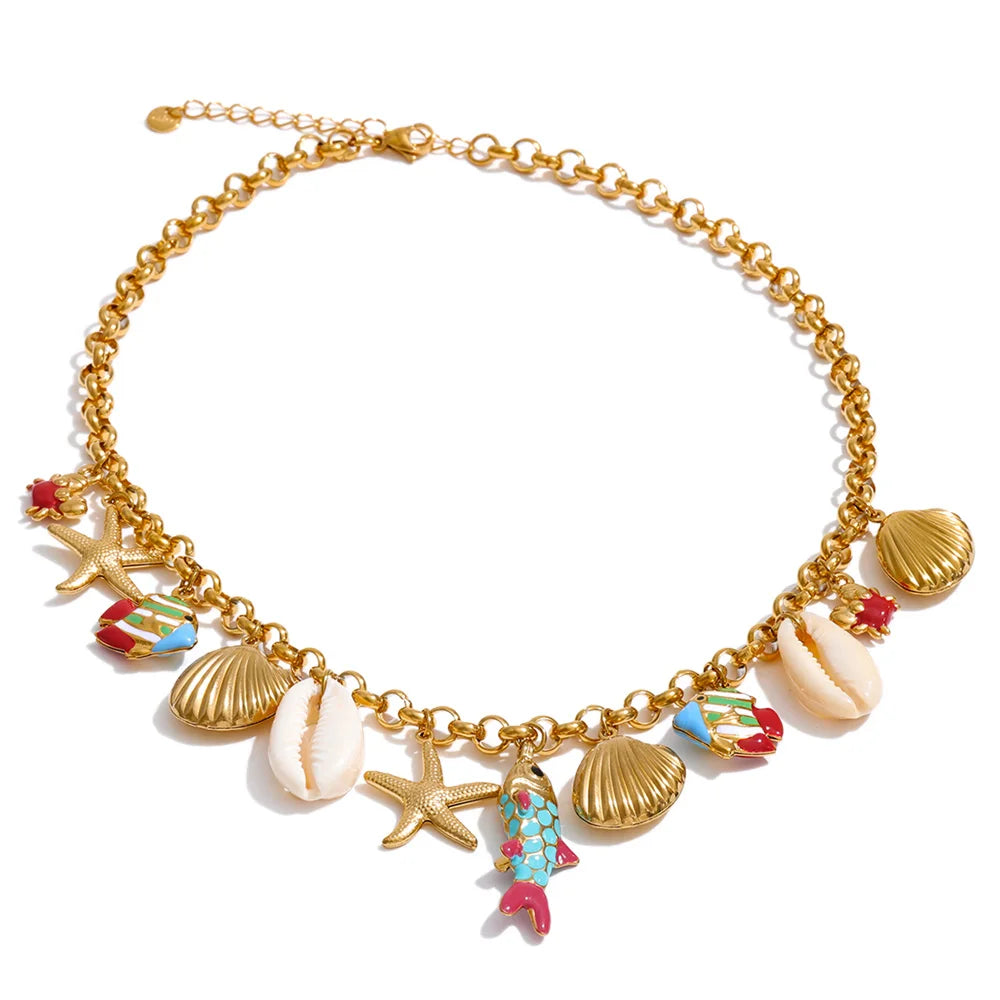 Shell enamel star necklace in gold-plated stainless steel with shell and enamel.