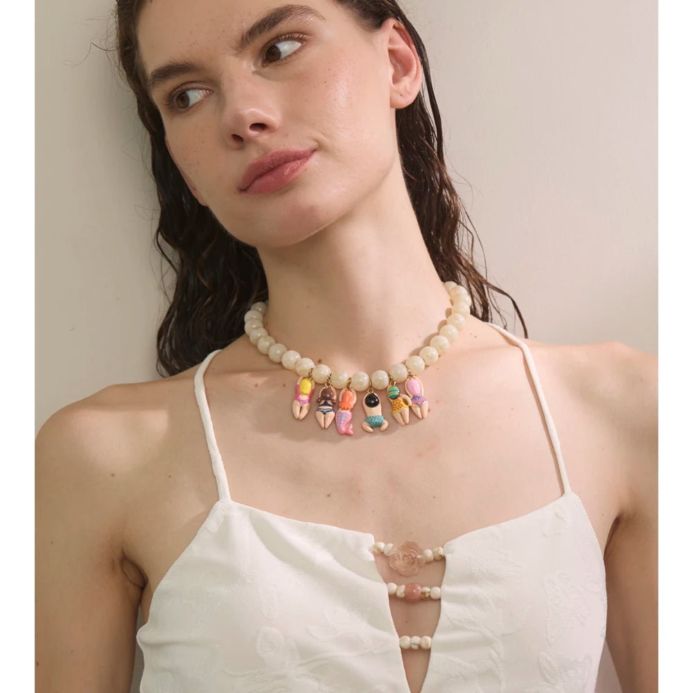 Resin glass natural stone necklace in gold-plated stainless steel with natural stone and resin.