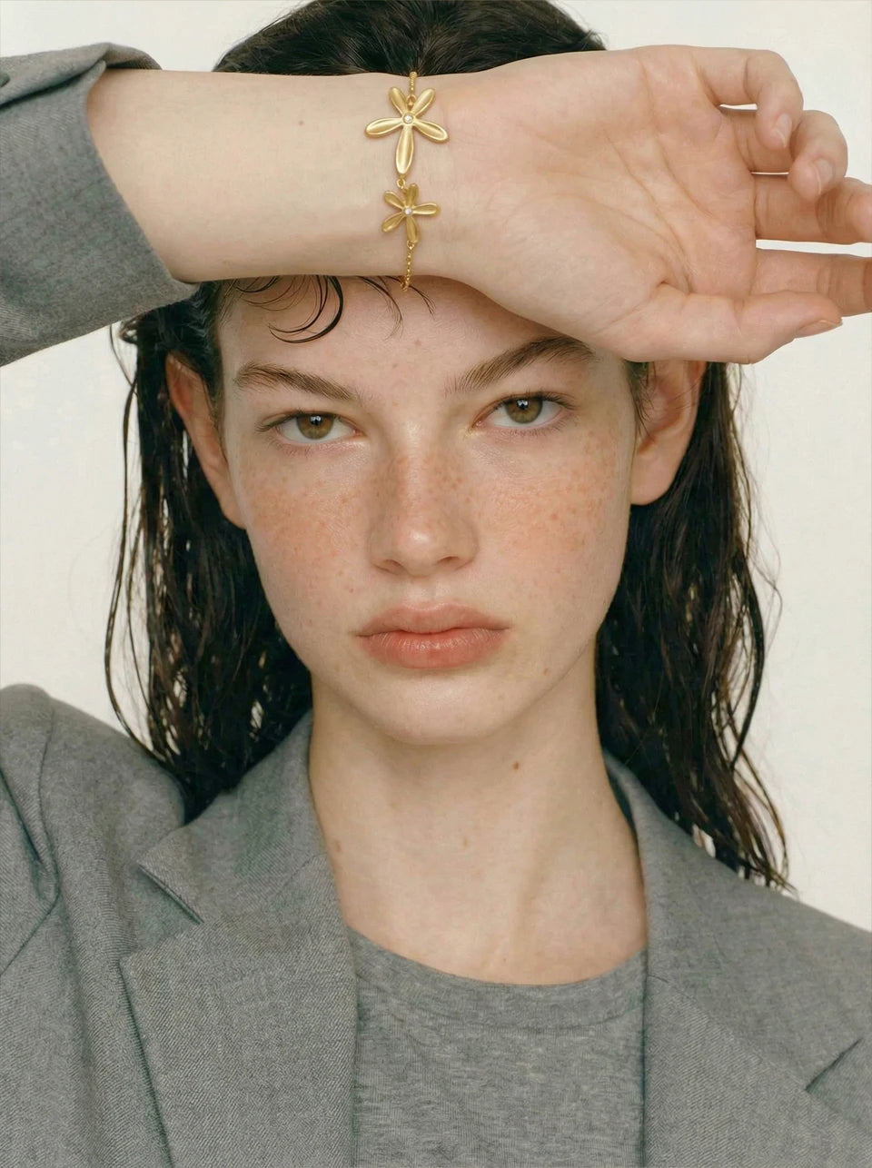 Flower Chain Bracelet — Gold-Plated Stainless Steel · PS1043