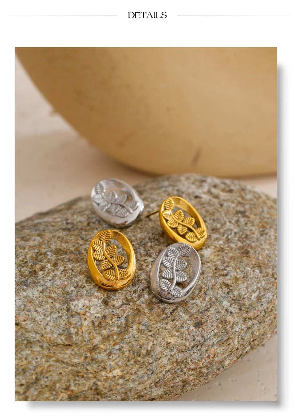 Geometric earrings in gold-plated stainless steel.