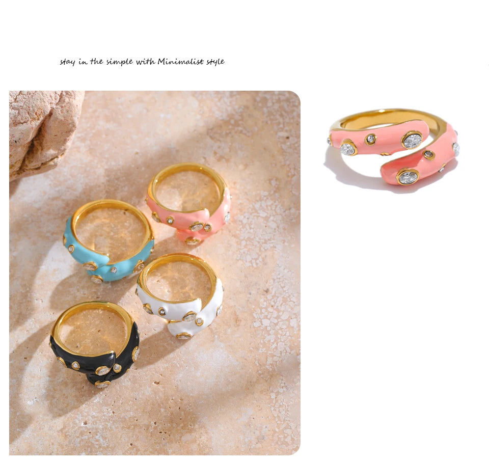Black cubic zirconia enamel ring in 18K gold-plated stainless steel with cubic zirconia and enamel.