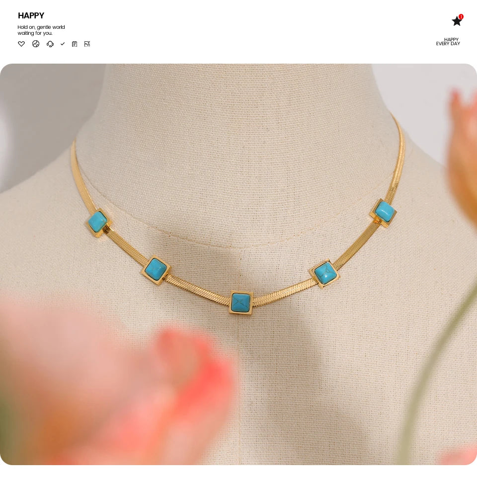Blue natural stone snake necklace in gold-plated stainless steel with natural stone.
