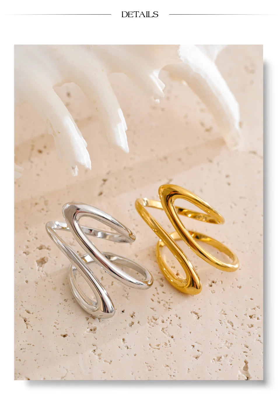 Minimalist geometric ring in gold-plated stainless steel.