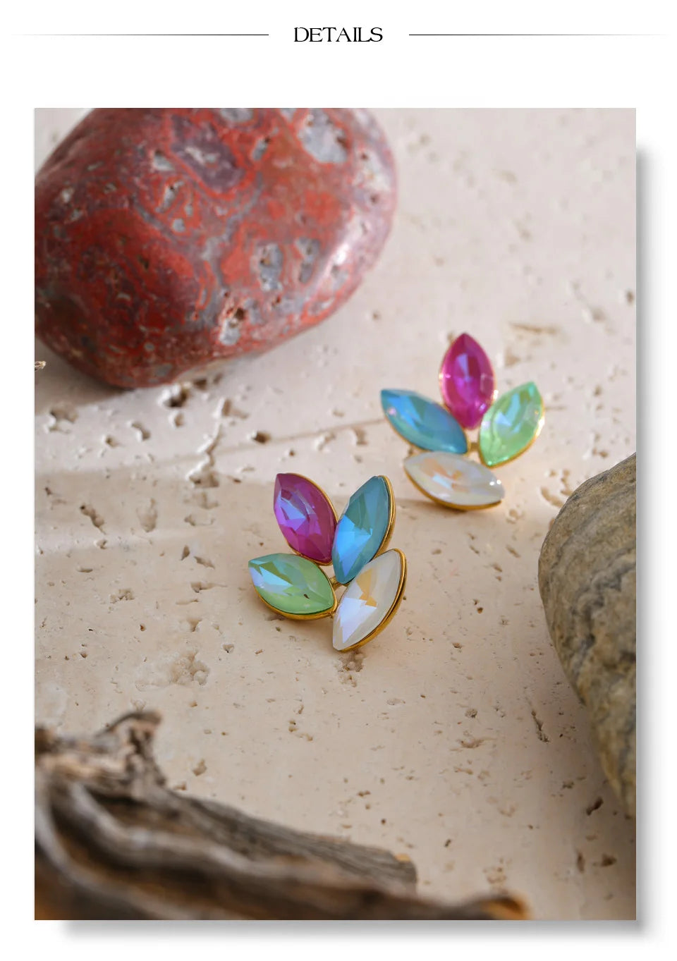 White crystal flower earrings in gold-plated stainless steel with crystal.