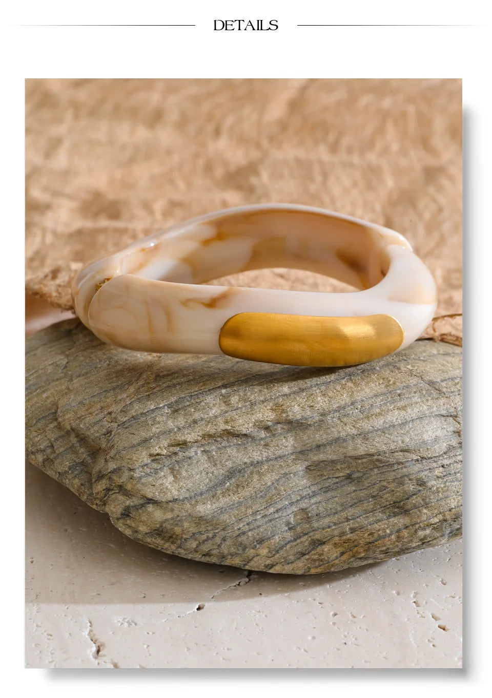 Resin acrylic geometric bracelet in gold-plated stainless steel with resin and acrylic.