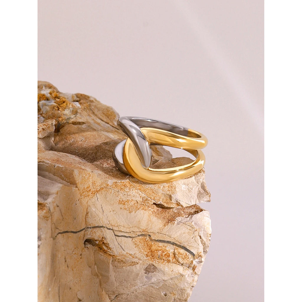 Two-Tone Knot Ring — Stainless Steel · PS271