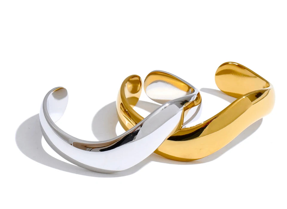 Minimalist Geometric Bracelet — Gold-Plated Stainless Steel · PS1688