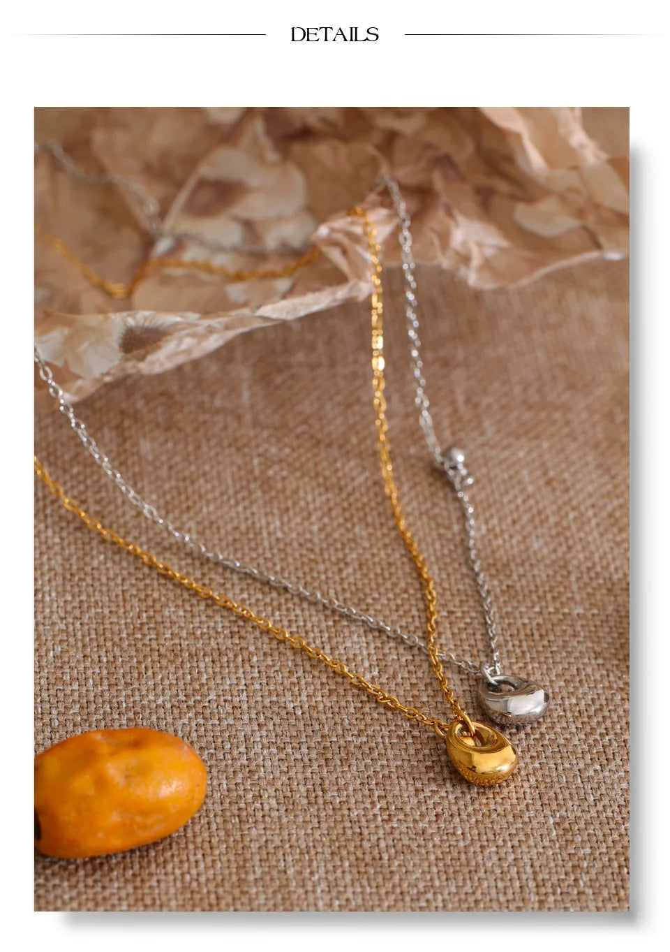 Geometric necklace in gold-plated stainless steel.