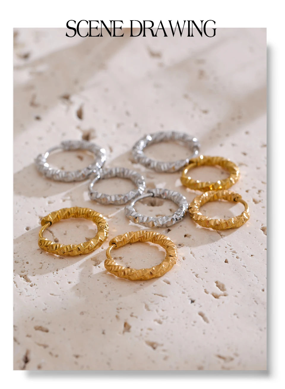 Geometric earrings in gold-plated stainless steel.
