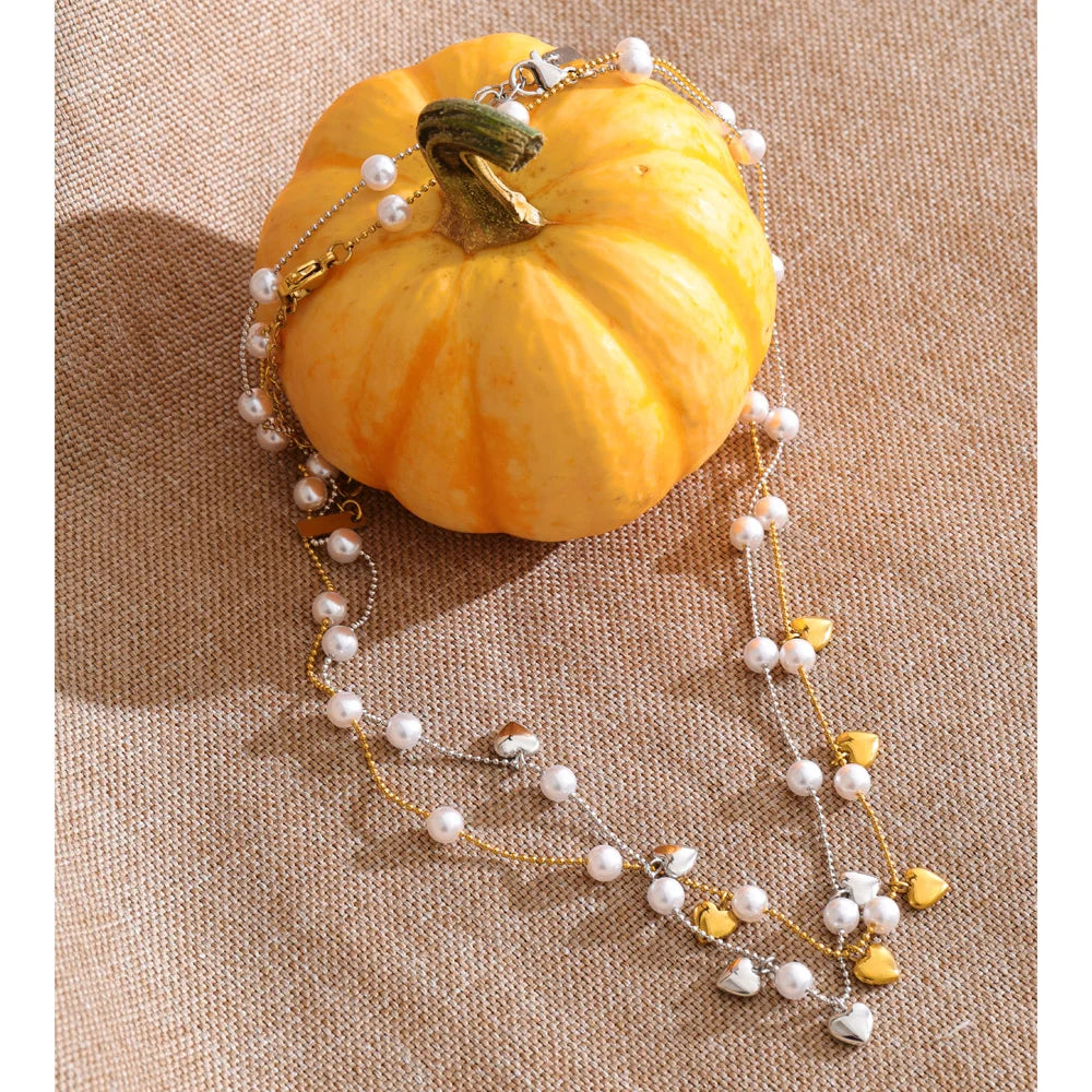 Pearl heart beaded necklace in gold-plated stainless steel with pearl.