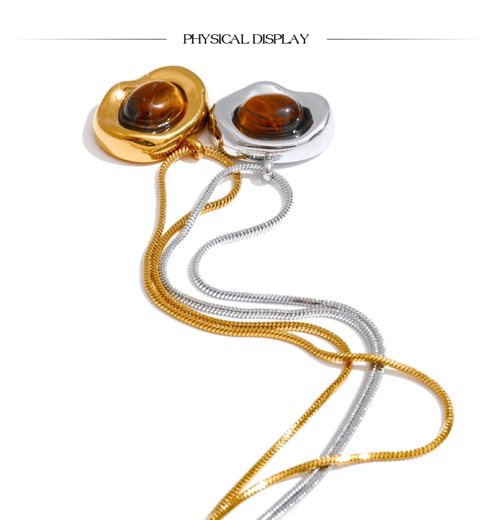 Natural stone geometric necklace in gold-plated stainless steel with natural stone.