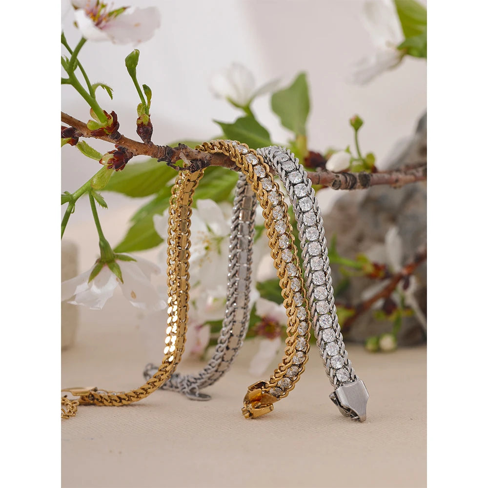 Cubic Zirconia Geometric Chain Bracelet — Gold-Plated Stainless Steel with Cubic Zirconia · PS1872