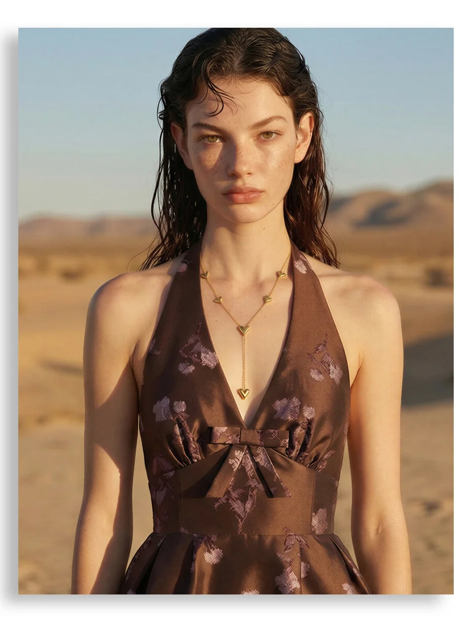 Heart chain necklace in gold-plated stainless steel.