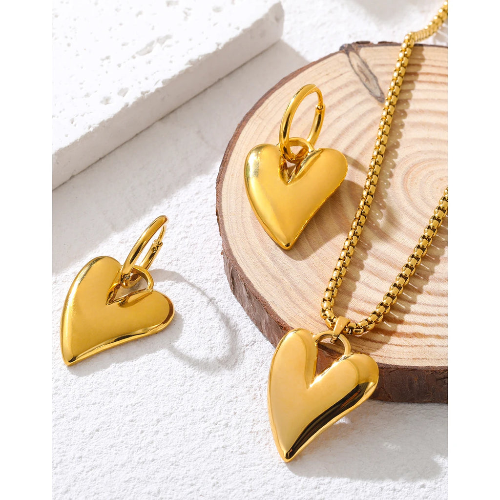 Irregular Heart Pendant Necklace — 316L Stainless Steel · PS409