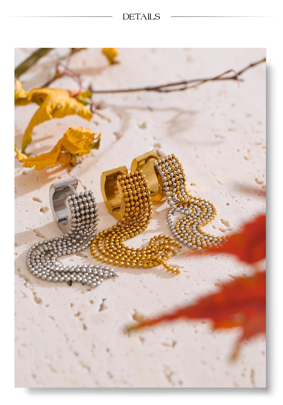 Geometric chain earrings in gold-plated stainless steel.