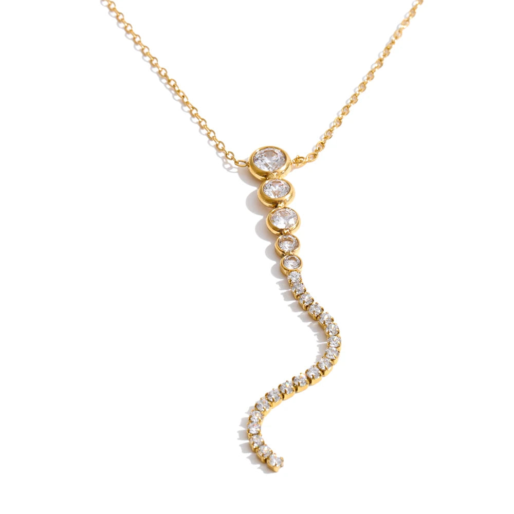 Cubic zirconia geometric necklace in gold-plated stainless steel with cubic zirconia.
