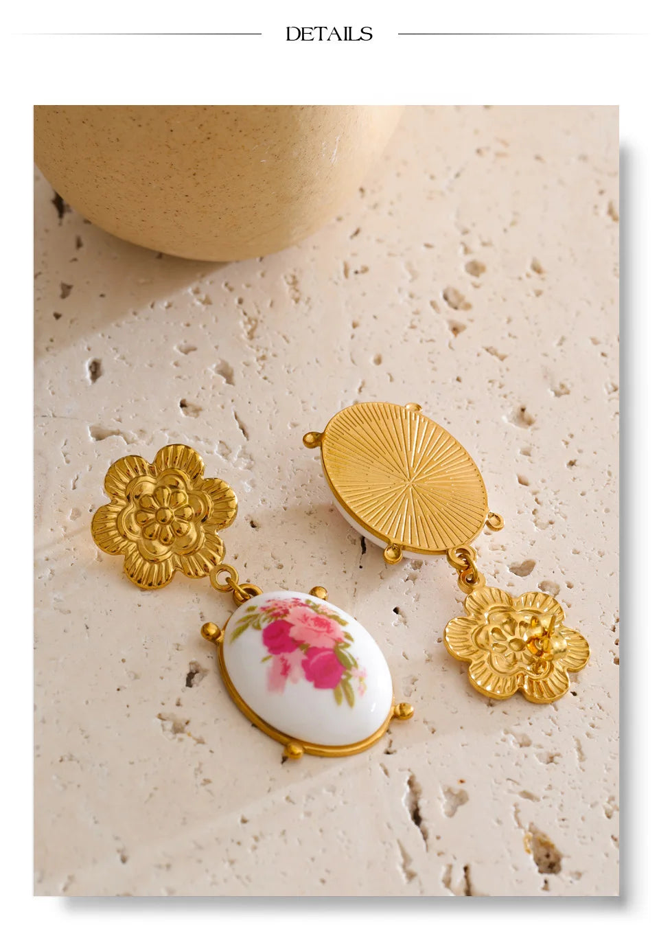 Resin flower earrings in gold-plated stainless steel with resin.