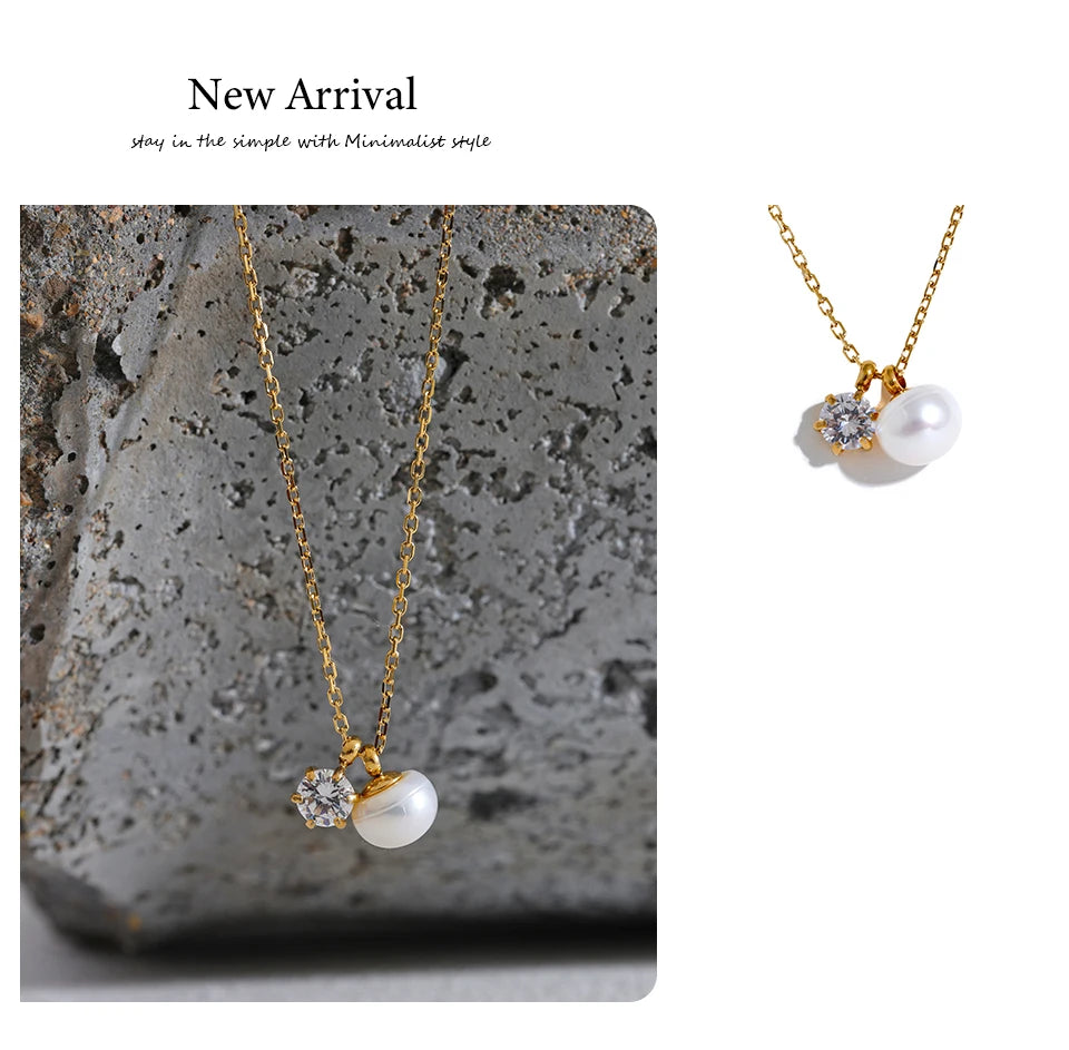 Cubic zirconia pearl geometric necklace in gold-plated stainless steel with pearl and cubic zirconia.