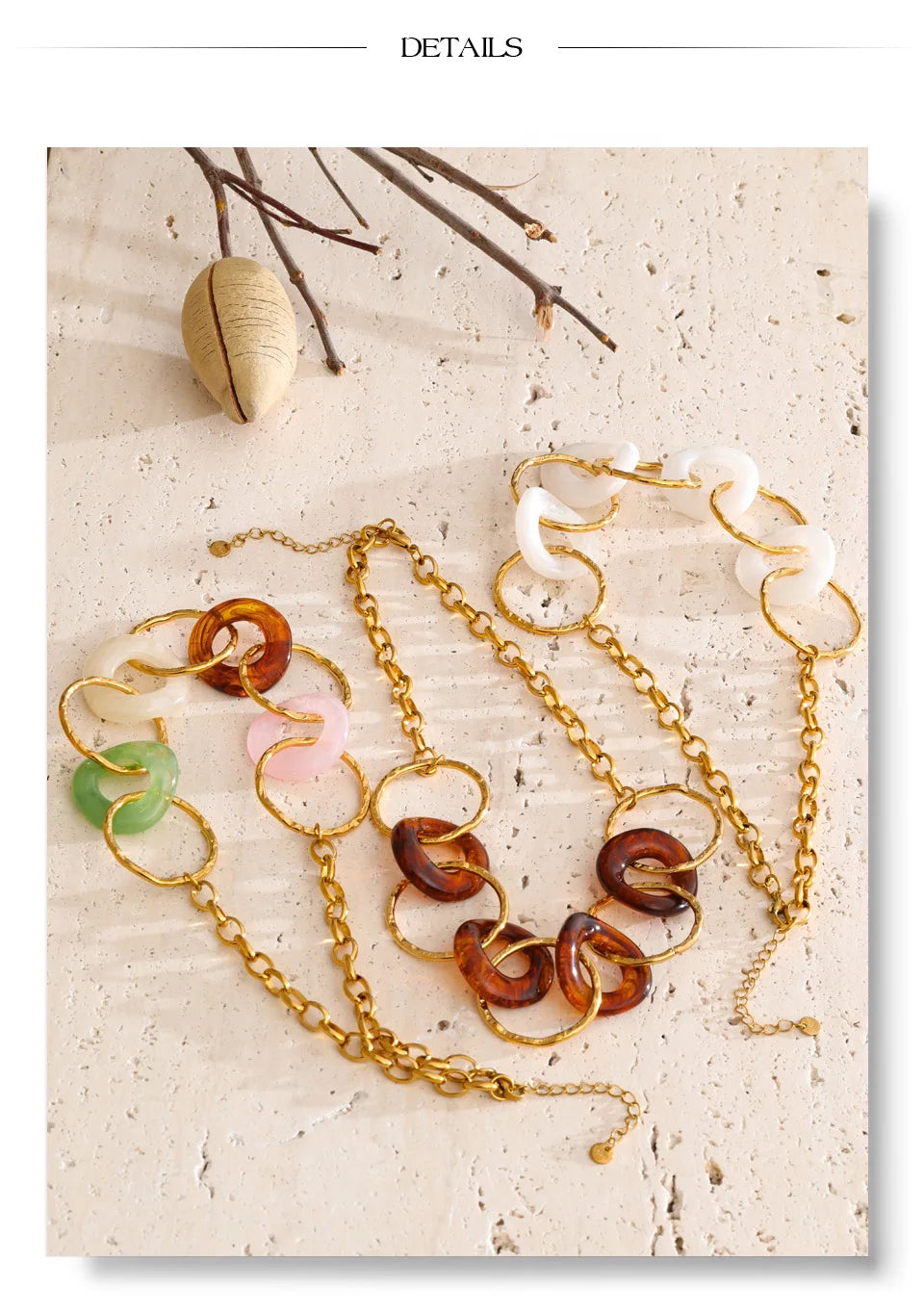 Resin acrylic geometric necklace in gold-plated stainless steel with resin and acrylic.