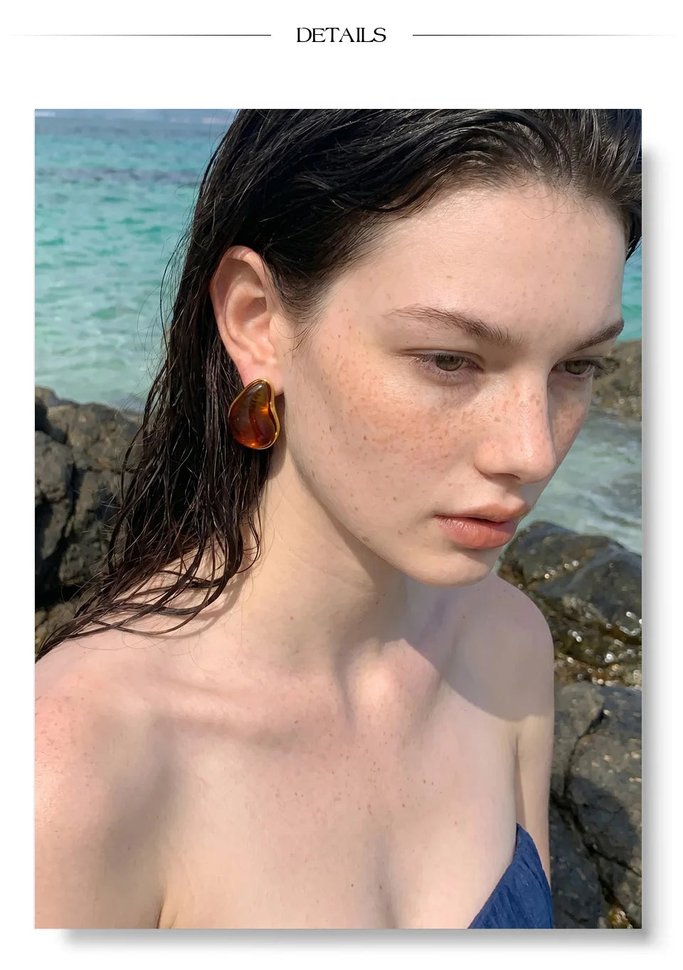 Red resin acrylic earrings in gold-plated stainless steel with resin and acrylic.