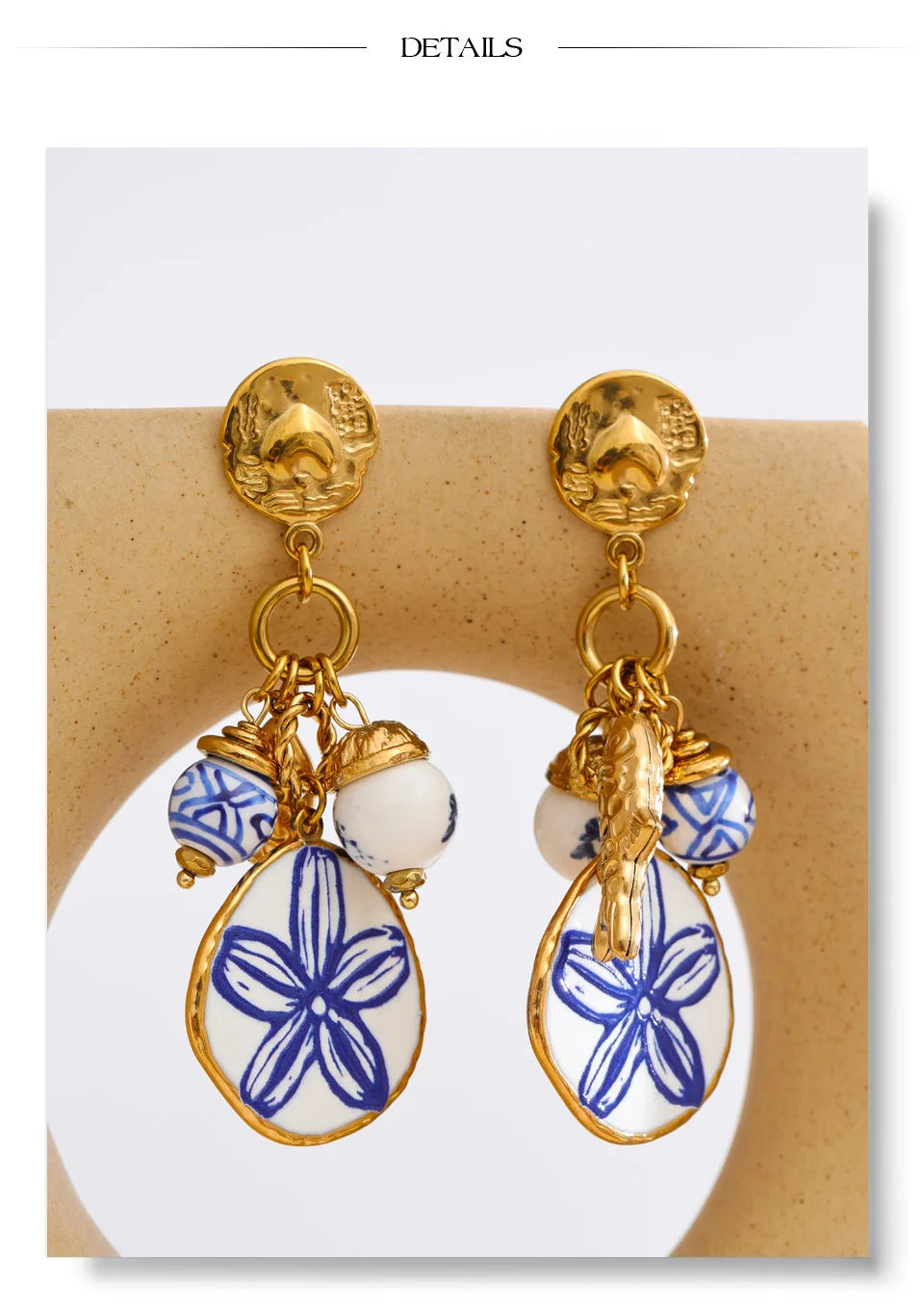 Flower beaded earrings in gold-plated stainless steel.