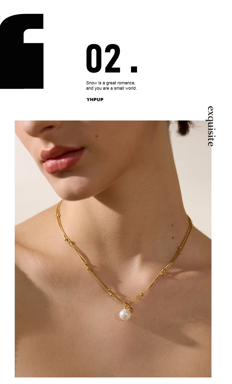 Pearl beaded geometric necklace in gold-plated stainless steel with pearl.