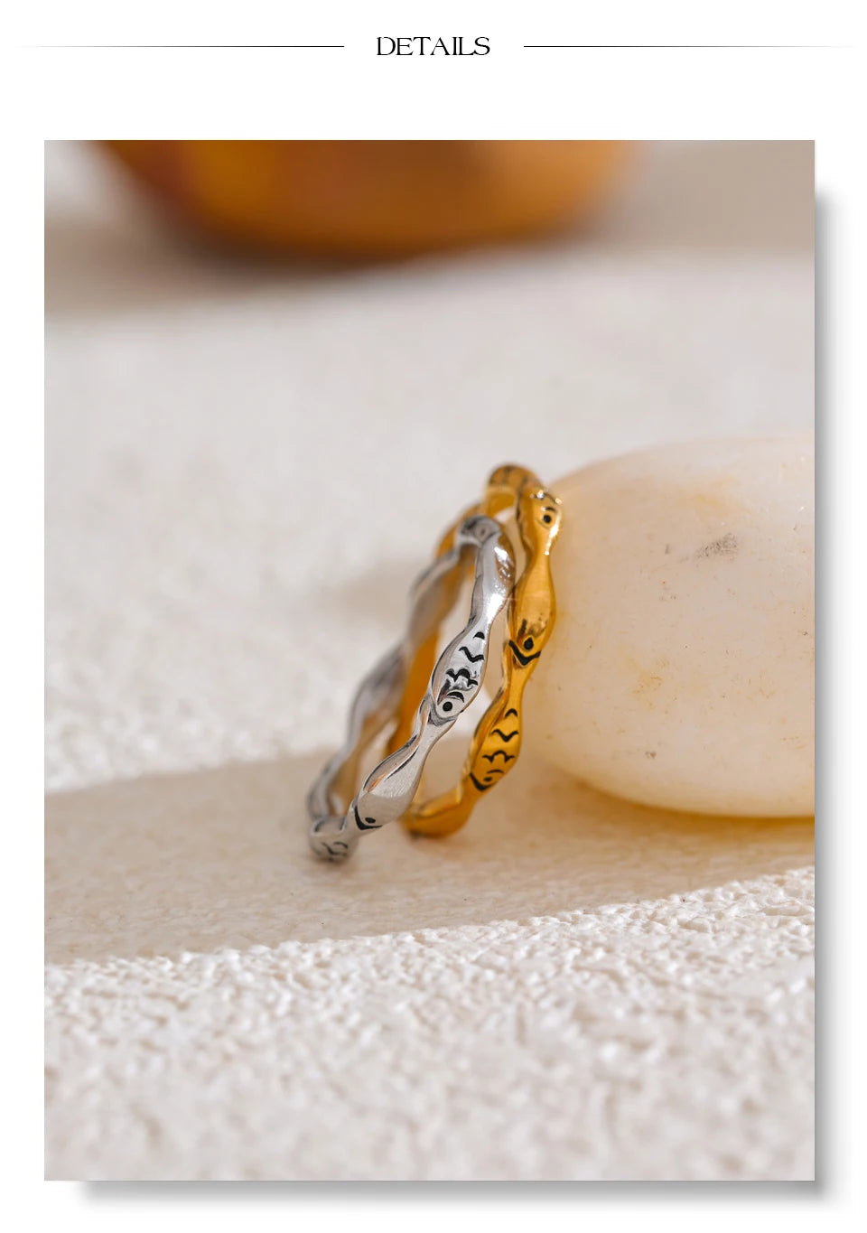 Minimalist geometric ring in 18K gold-plated stainless steel.