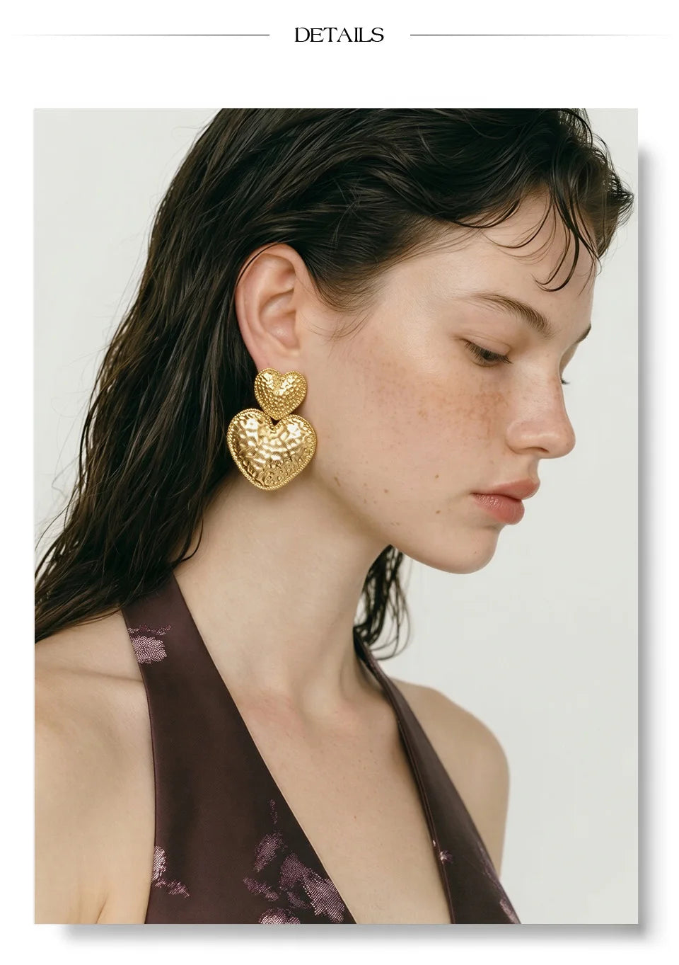 Heart earrings in gold-plated stainless steel.