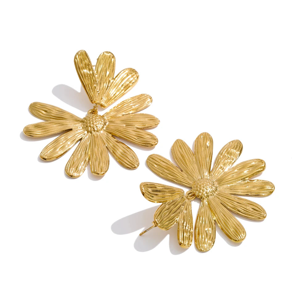 Flower Earrings — Gold-Plated Stainless Steel · PS1213