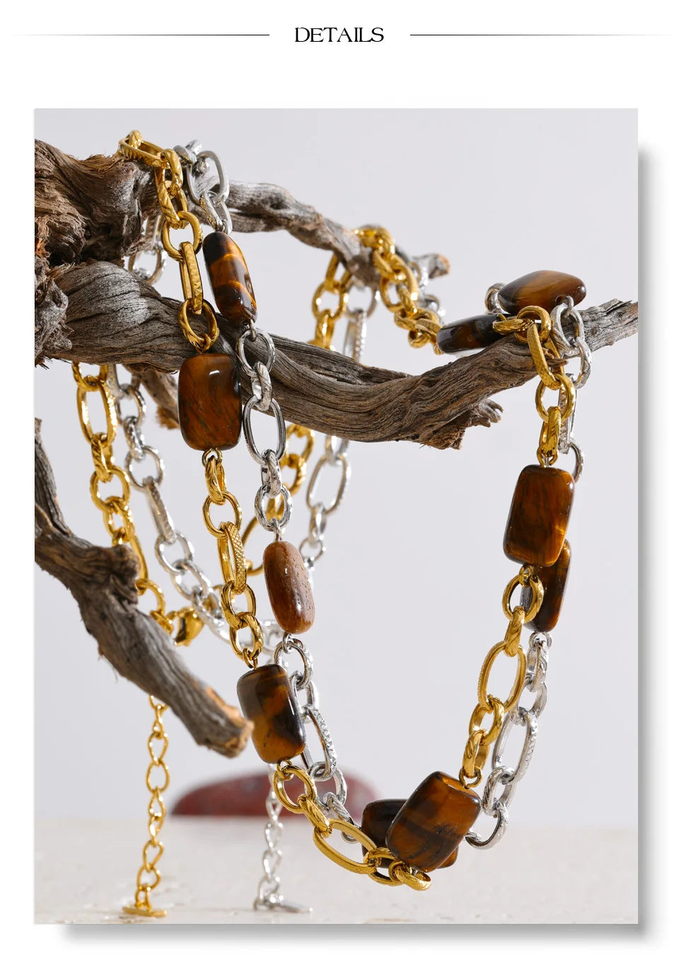 Natural stone geometric chain necklace in gold-plated stainless steel with natural stone.