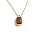 Natural stone geometric necklace in gold-plated stainless steel with natural stone.