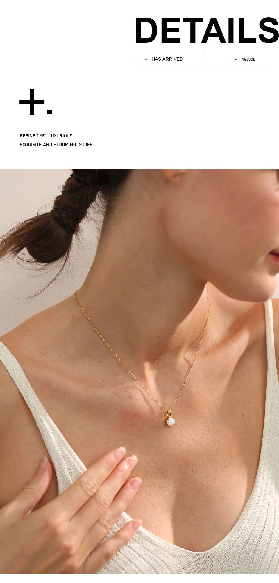 Natural stone geometric necklace in gold-plated stainless steel with natural stone.