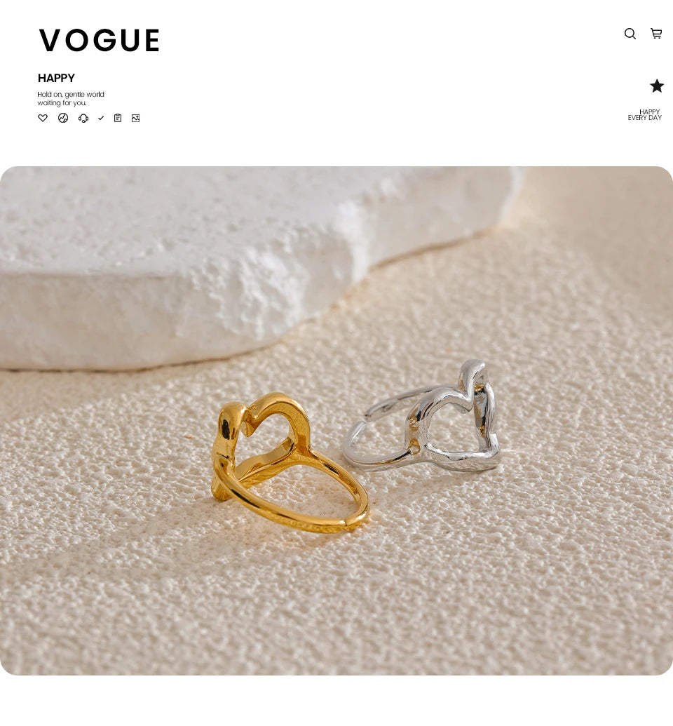 Heart minimalist ring in gold-plated stainless steel.