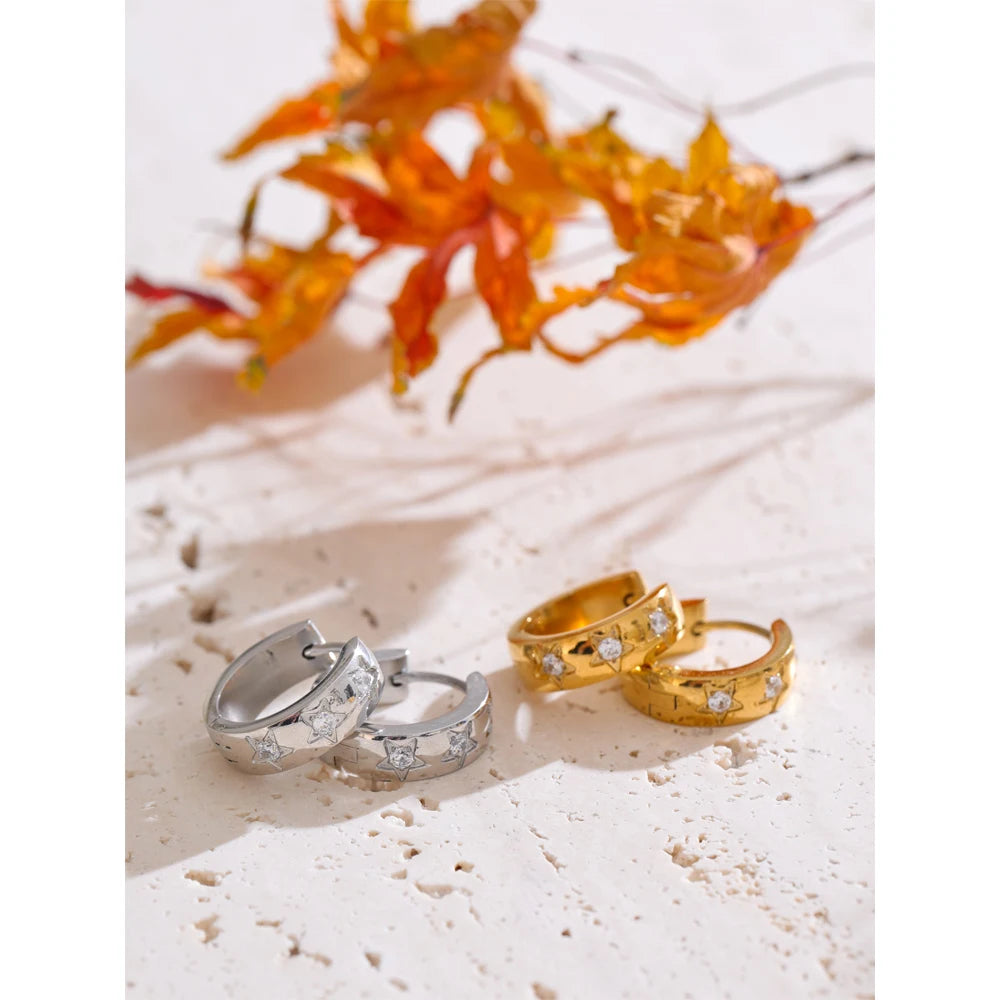 Cubic Zirconia Star Geometric Earrings — Gold-Plated Stainless Steel with Cubic Zirconia · PS1985