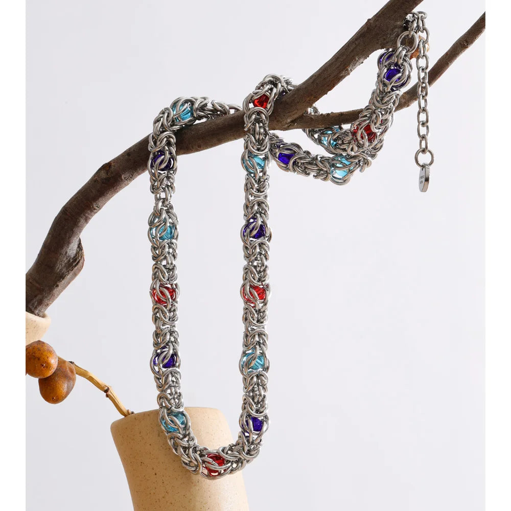 Glass natural stone multi-color necklace in gold-plated stainless steel with natural stone.
