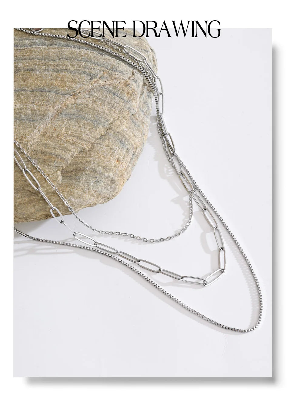 Geometric chain necklace in gold-plated stainless steel.