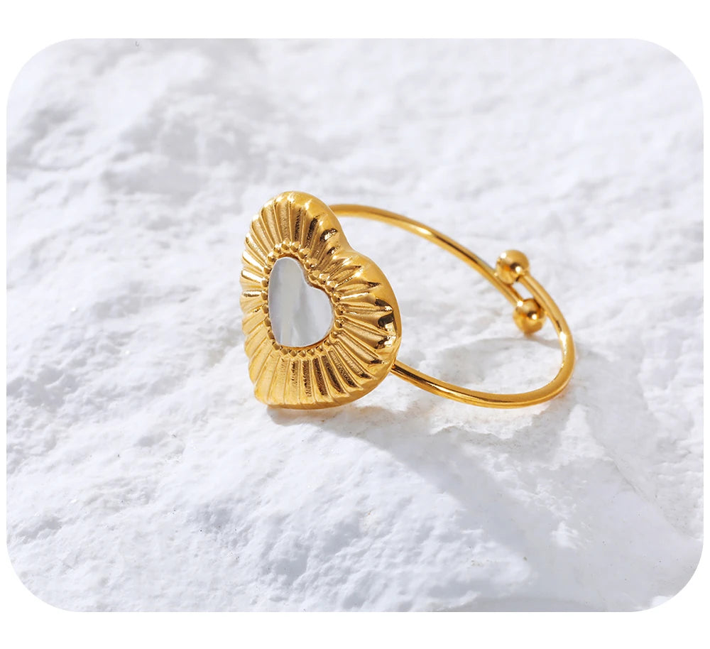 Heart Natural White Shell Vintage Adjustable Ring — 316L Stainless Steel · PS446