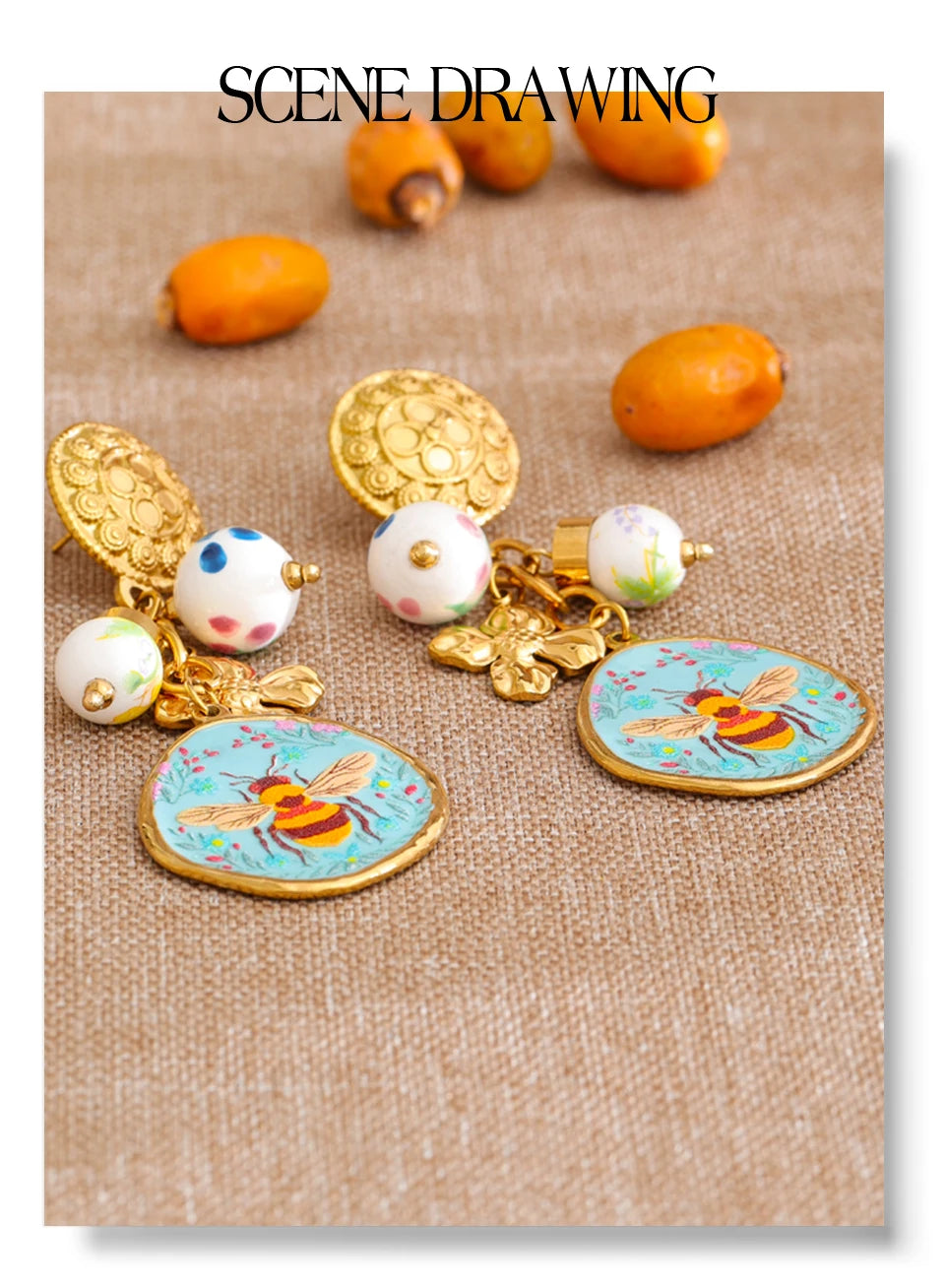 Flower earrings in gold-plated stainless steel.