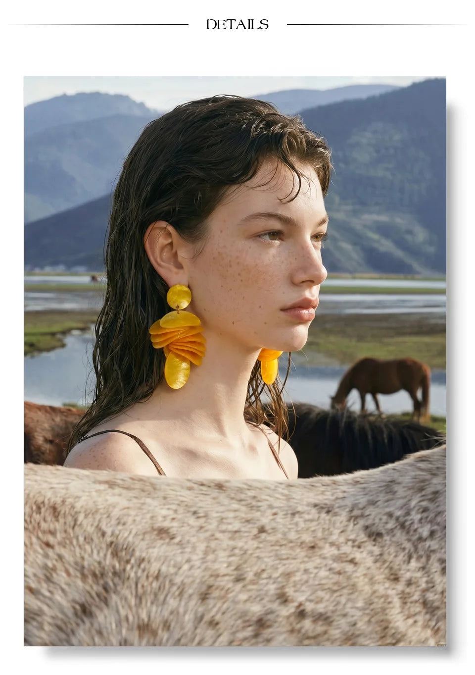 Green acrylic geometric earrings in gold-plated stainless steel with acrylic.