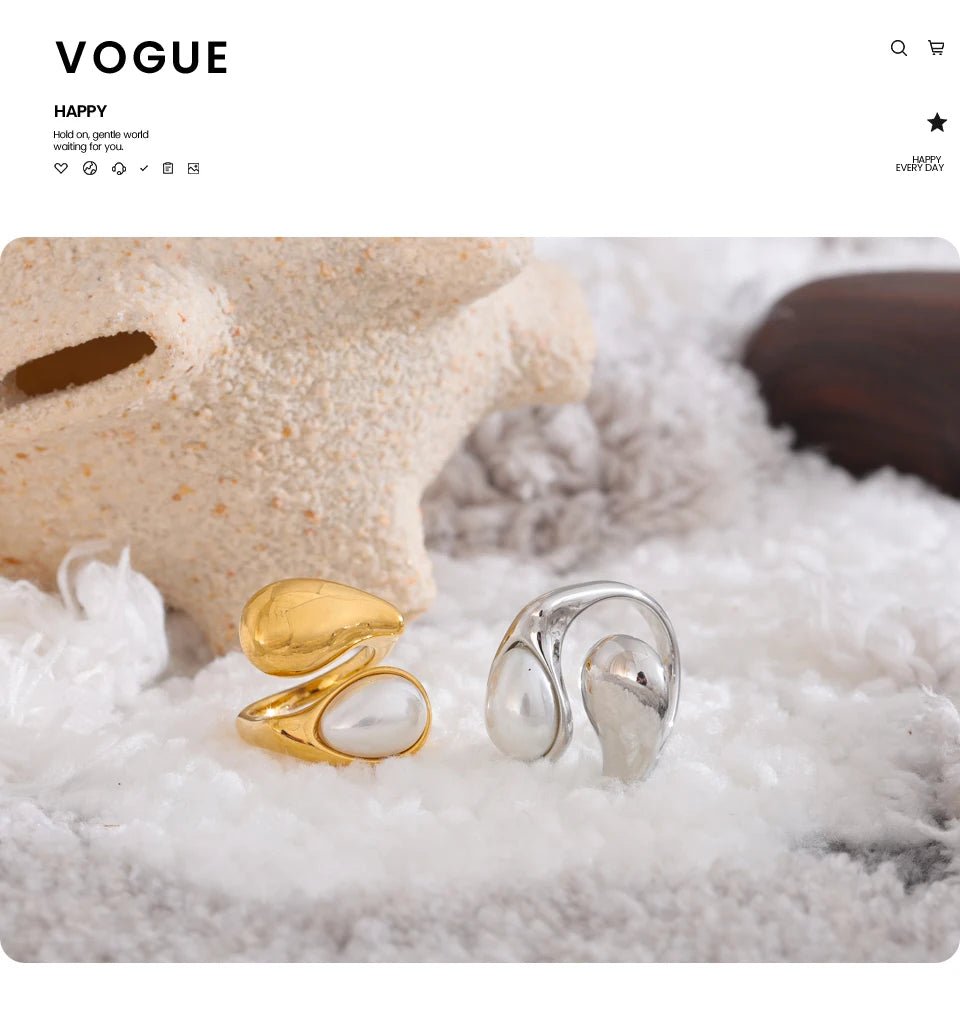 Pearl geometric ring in gold-plated stainless steel with pearl.