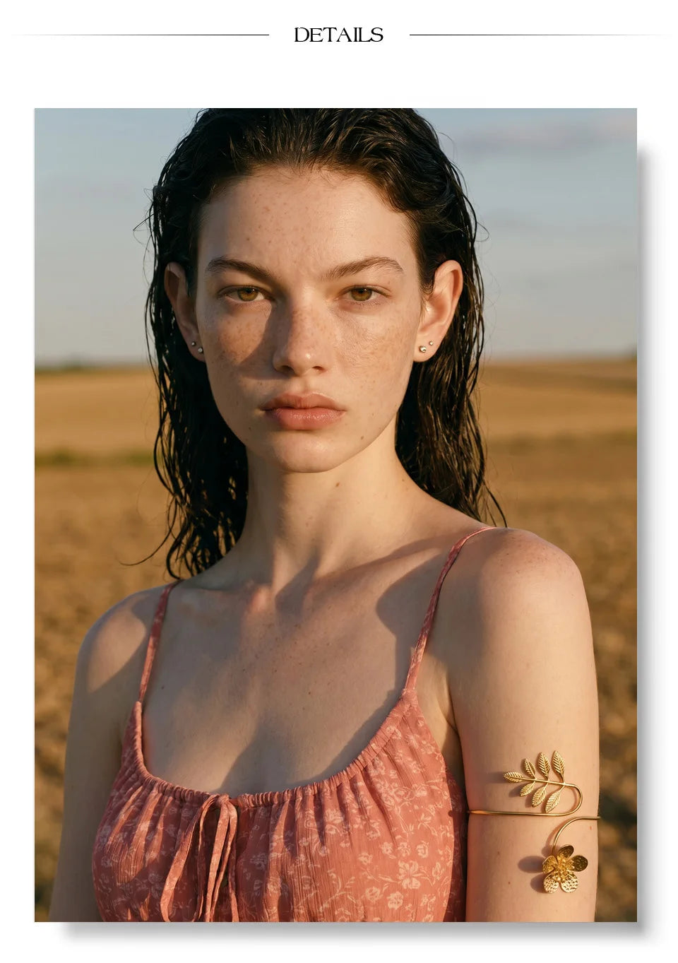 Flower Geometric Bracelet — Gold-Plated Stainless Steel · PS1394