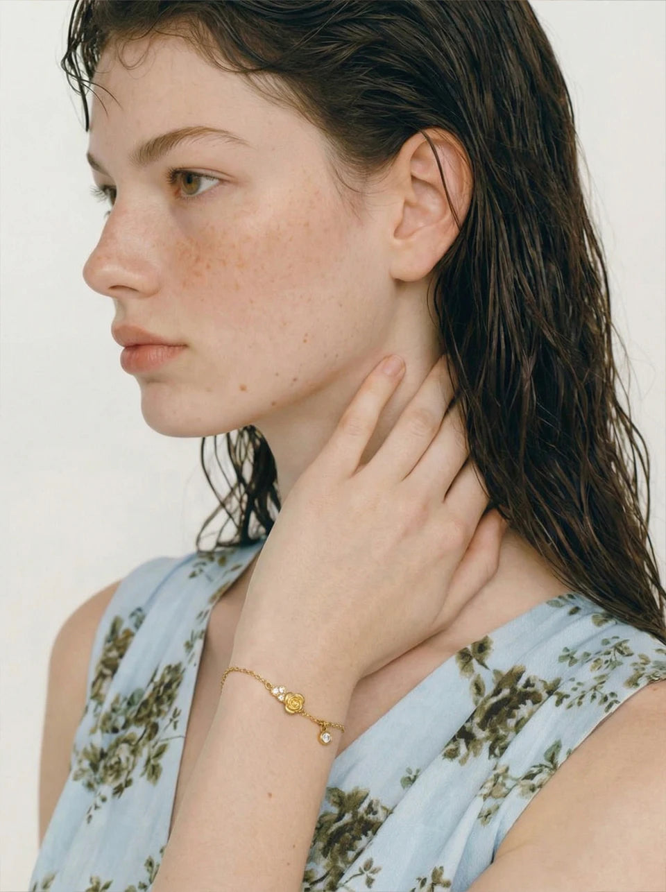 Cubic Zirconia Chain Bracelet — Gold-Plated Stainless Steel with Cubic Zirconia · PS1125
