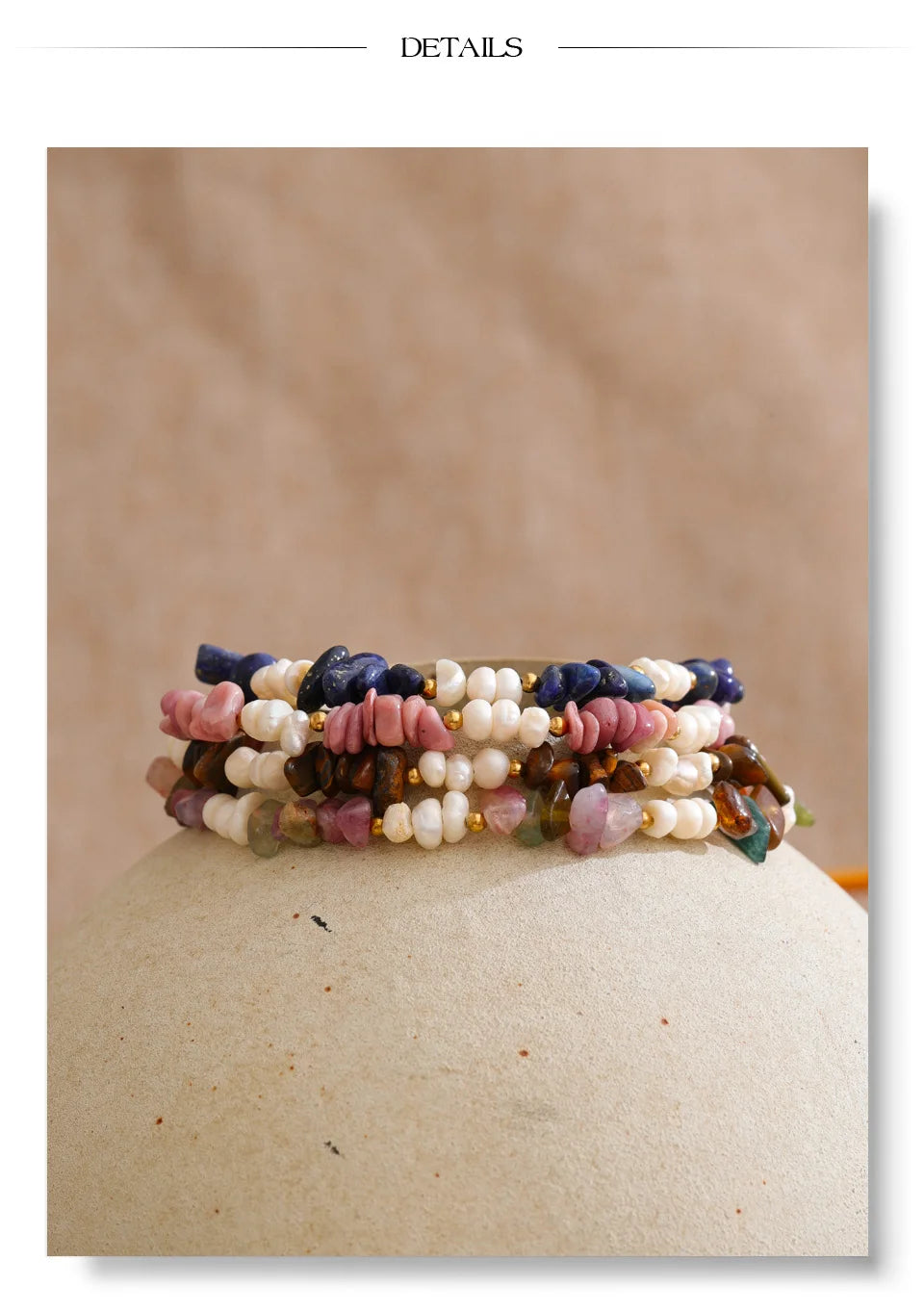 Freshwater pearl natural stone beaded necklace in gold-plated stainless steel with freshwater pearl and natural stone.