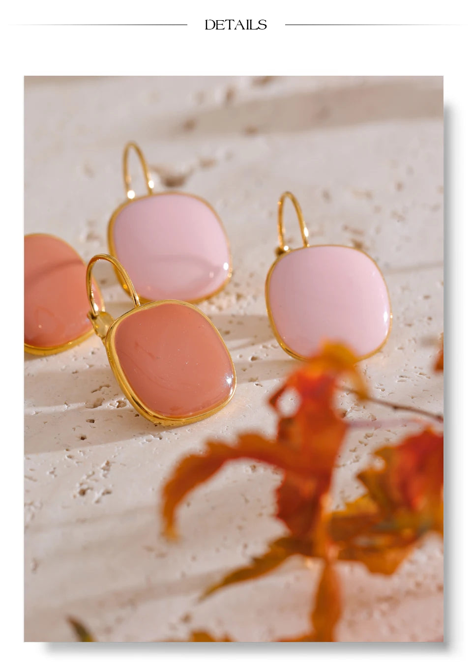 Enamel geometric earrings in gold-plated stainless steel with enamel.